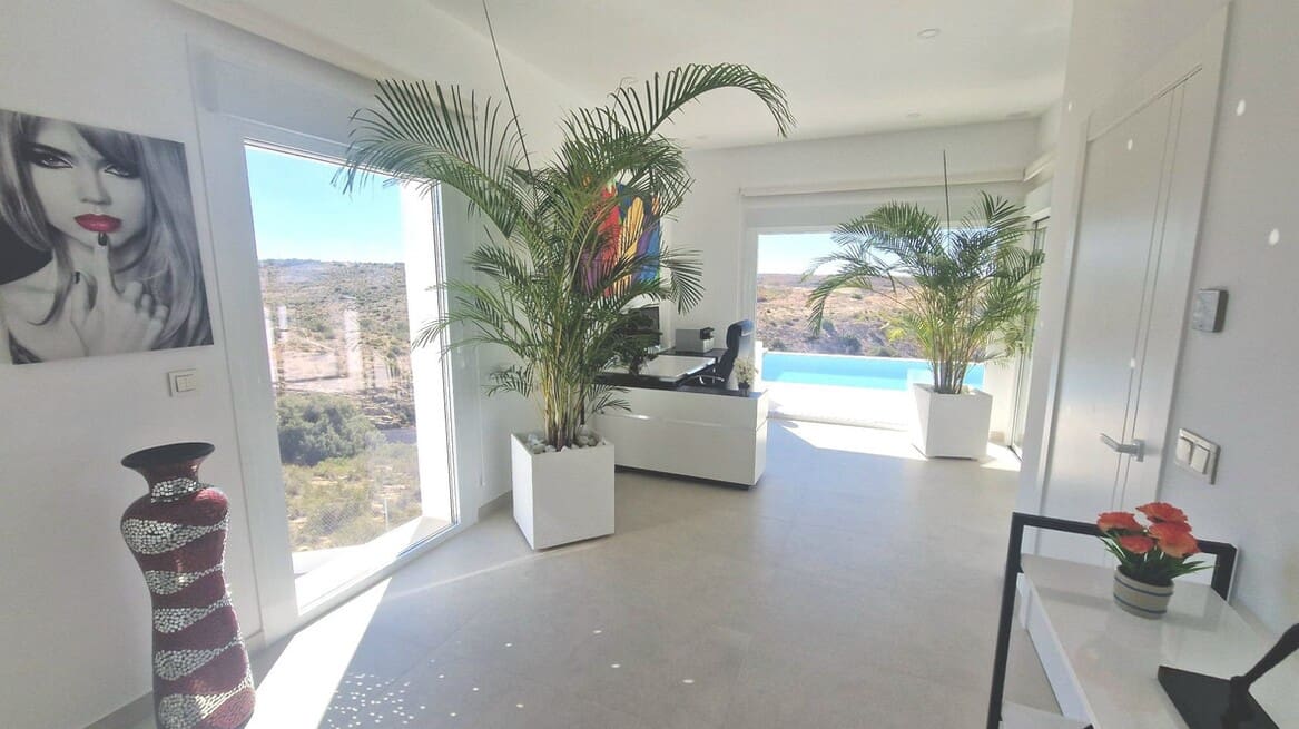 5 slaapkamer Villa te koop in San Fulgencio met zwembad garage - € 1.350.000 (Ref: 10172613)