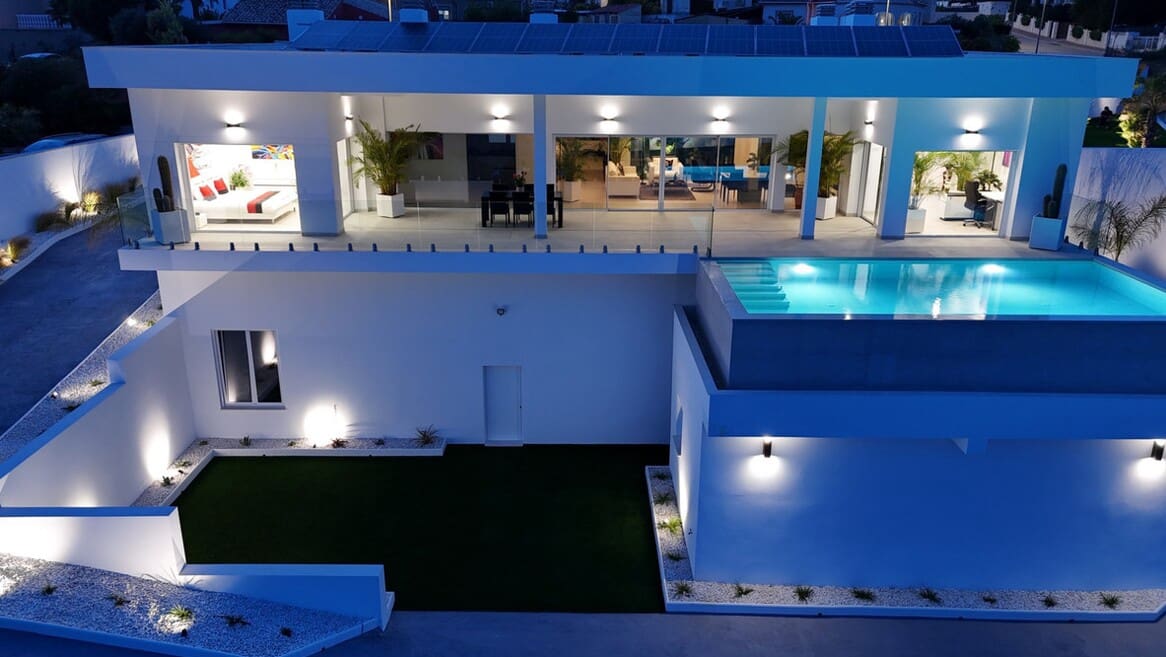 5 slaapkamer Villa te koop in San Fulgencio met zwembad garage - € 1.350.000 (Ref: 10172613)