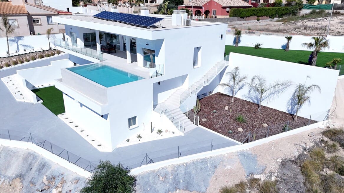 5 slaapkamer Villa te koop in San Fulgencio met zwembad garage - € 1.350.000 (Ref: 10172613)