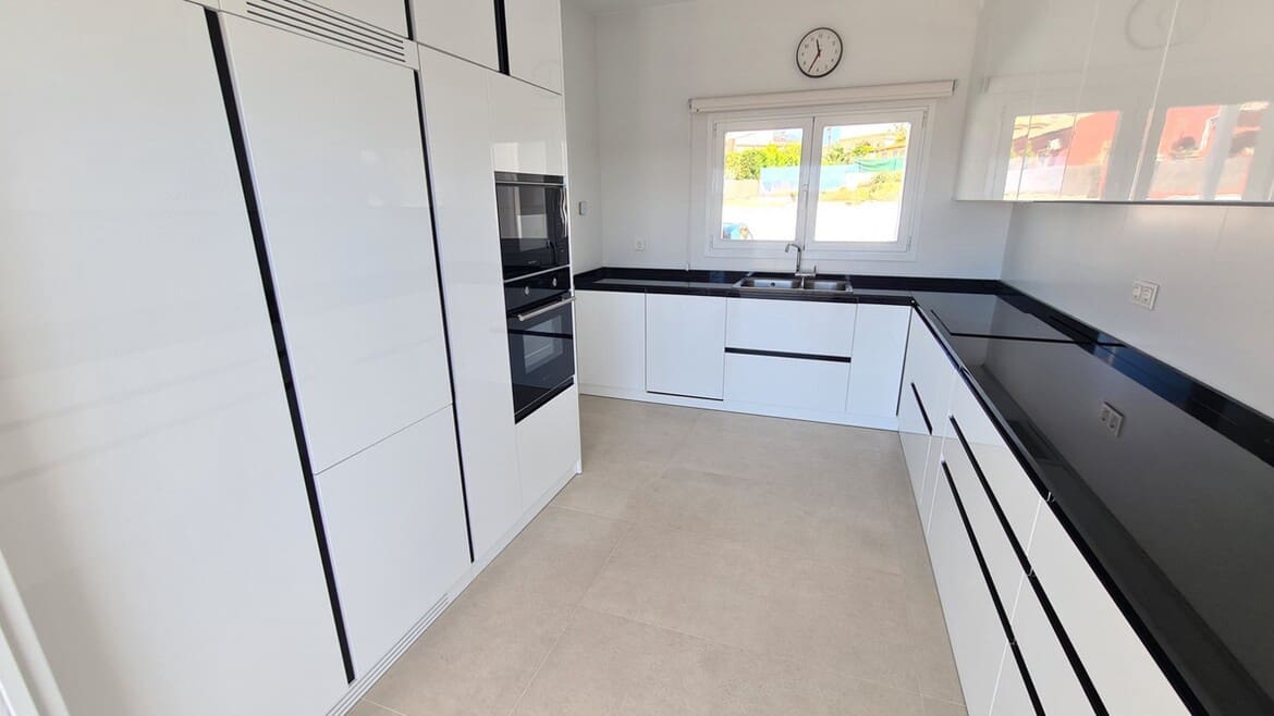 5 slaapkamer Villa te koop in San Fulgencio met zwembad garage - € 1.350.000 (Ref: 10172613)