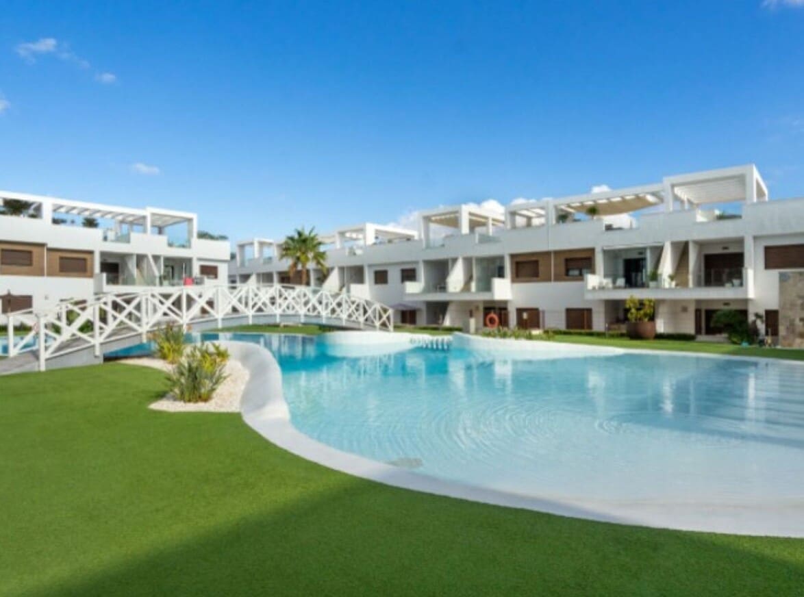 Chalet de 4 habitaciones en Los Balcones en venta con piscina - 515.000 € (Ref: 10172614)