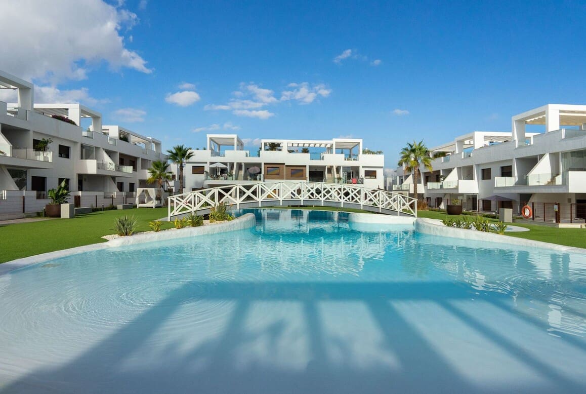 Chalet de 4 habitaciones en Los Balcones en venta con piscina - 515.000 € (Ref: 10172614)