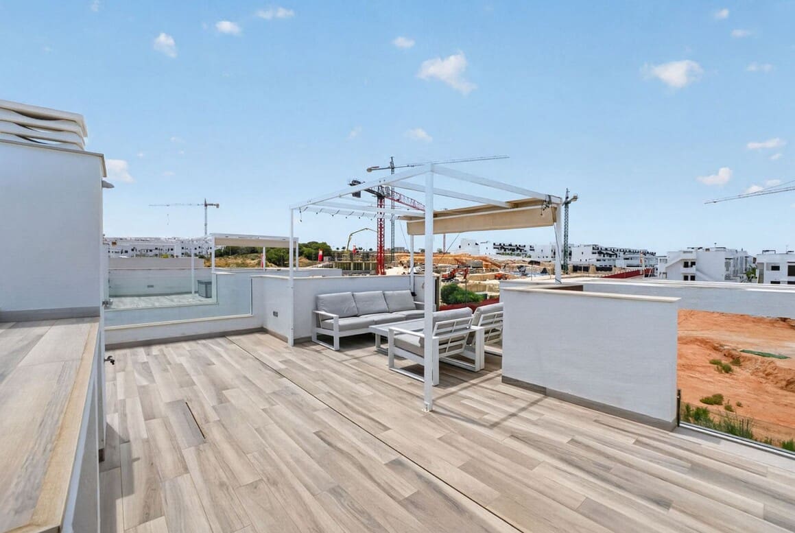 Chalet de 4 habitaciones en Los Balcones en venta con piscina - 515.000 € (Ref: 10172614)