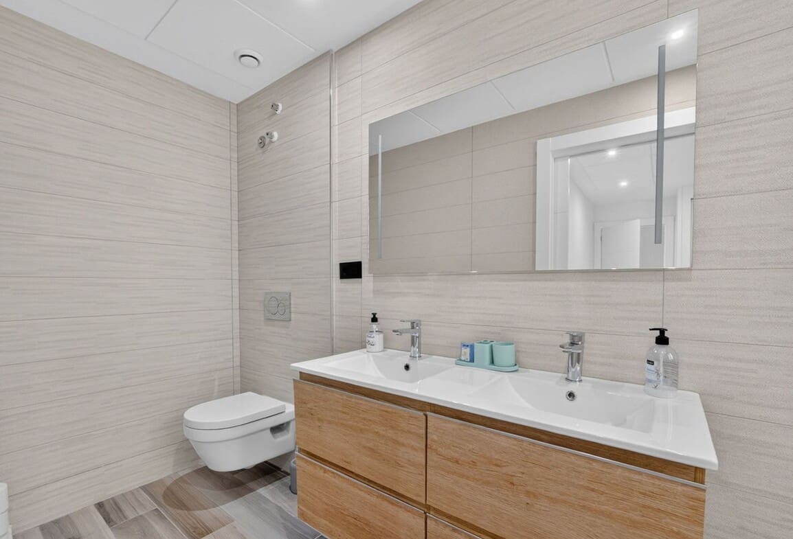 Chalet de 4 habitaciones en Los Balcones en venta con piscina - 515.000 € (Ref: 10172614)