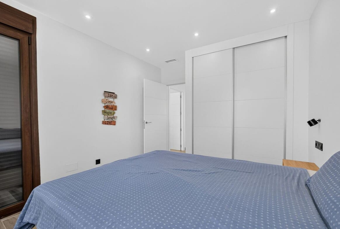 Chalet de 4 habitaciones en Los Balcones en venta con piscina - 515.000 € (Ref: 10172614)