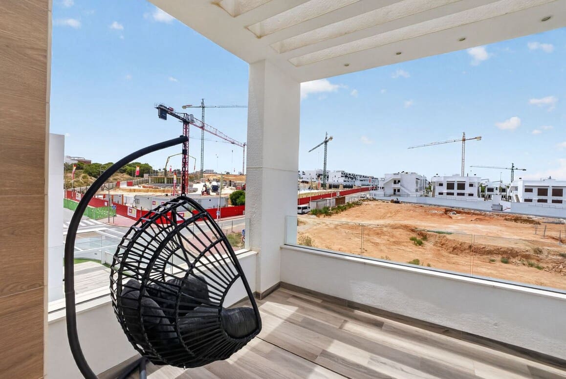 Chalet de 4 habitaciones en Los Balcones en venta con piscina - 515.000 € (Ref: 10172614)