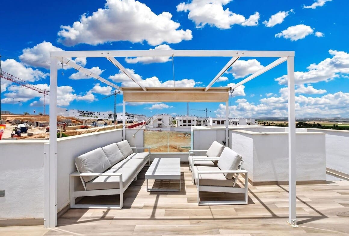 Chalet de 4 habitaciones en Los Balcones en venta con piscina - 515.000 € (Ref: 10172614)
