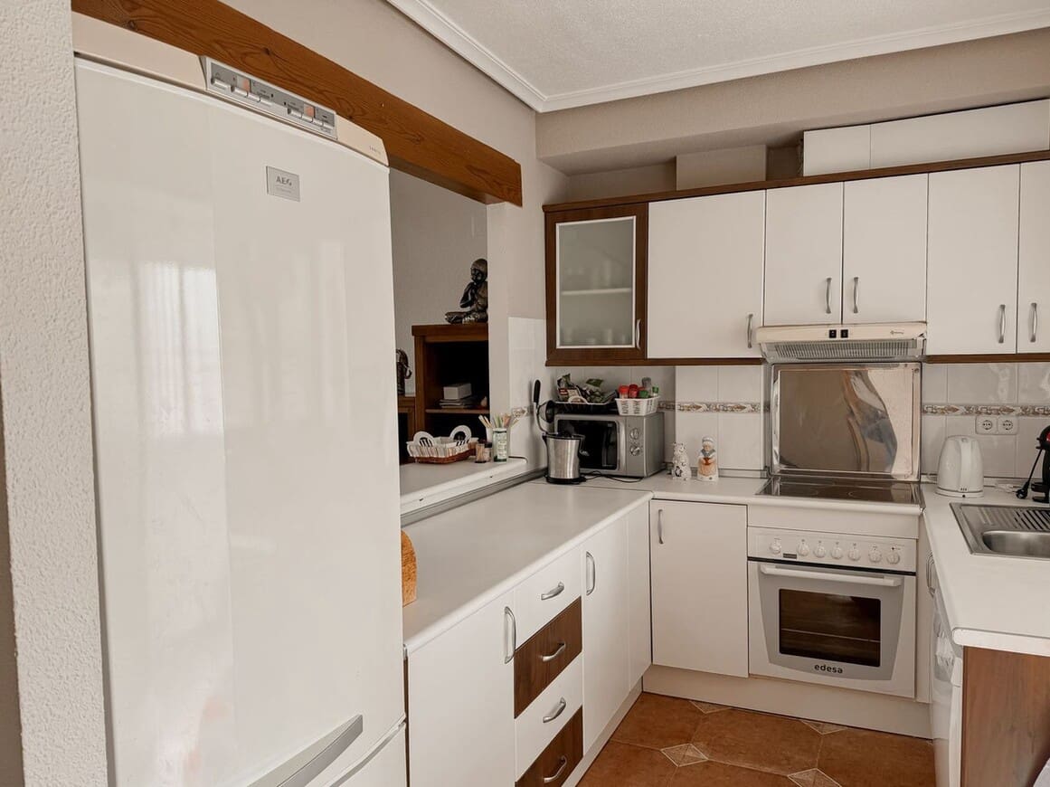 4 sypialnia Apartament na sprzedaż w Playa Flamenca z basenem - 240 000 € (Ref: 10172615)