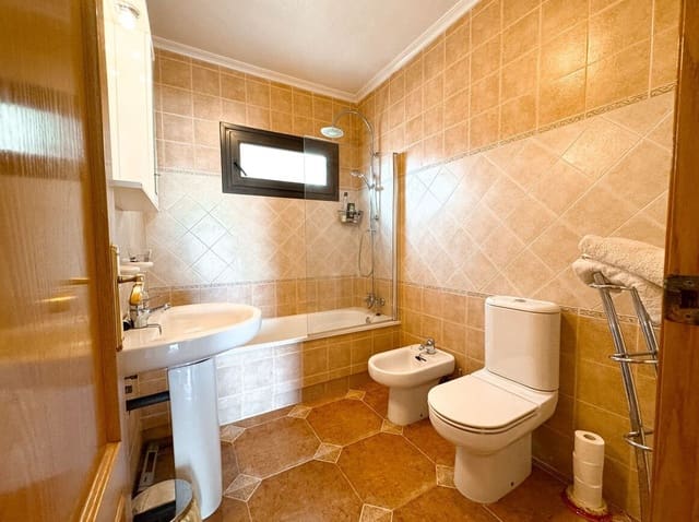4 sypialnia Apartament na sprzedaż w Playa Flamenca, Orihuela z basenem - 240 000 € (Ref: 10172615)