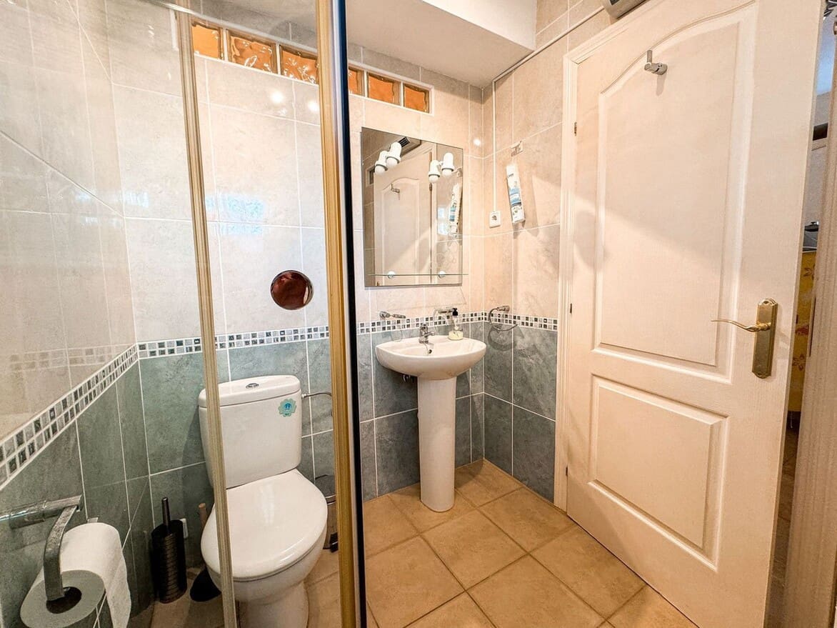 4 sypialnia Apartament na sprzedaż w Playa Flamenca z basenem - 240 000 € (Ref: 10172615)