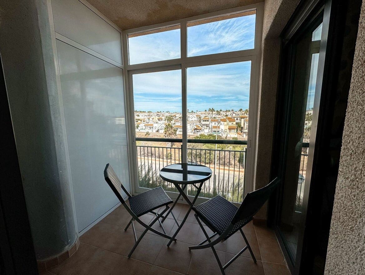 4 sypialnia Apartament na sprzedaż w Playa Flamenca z basenem - 240 000 € (Ref: 10172615)