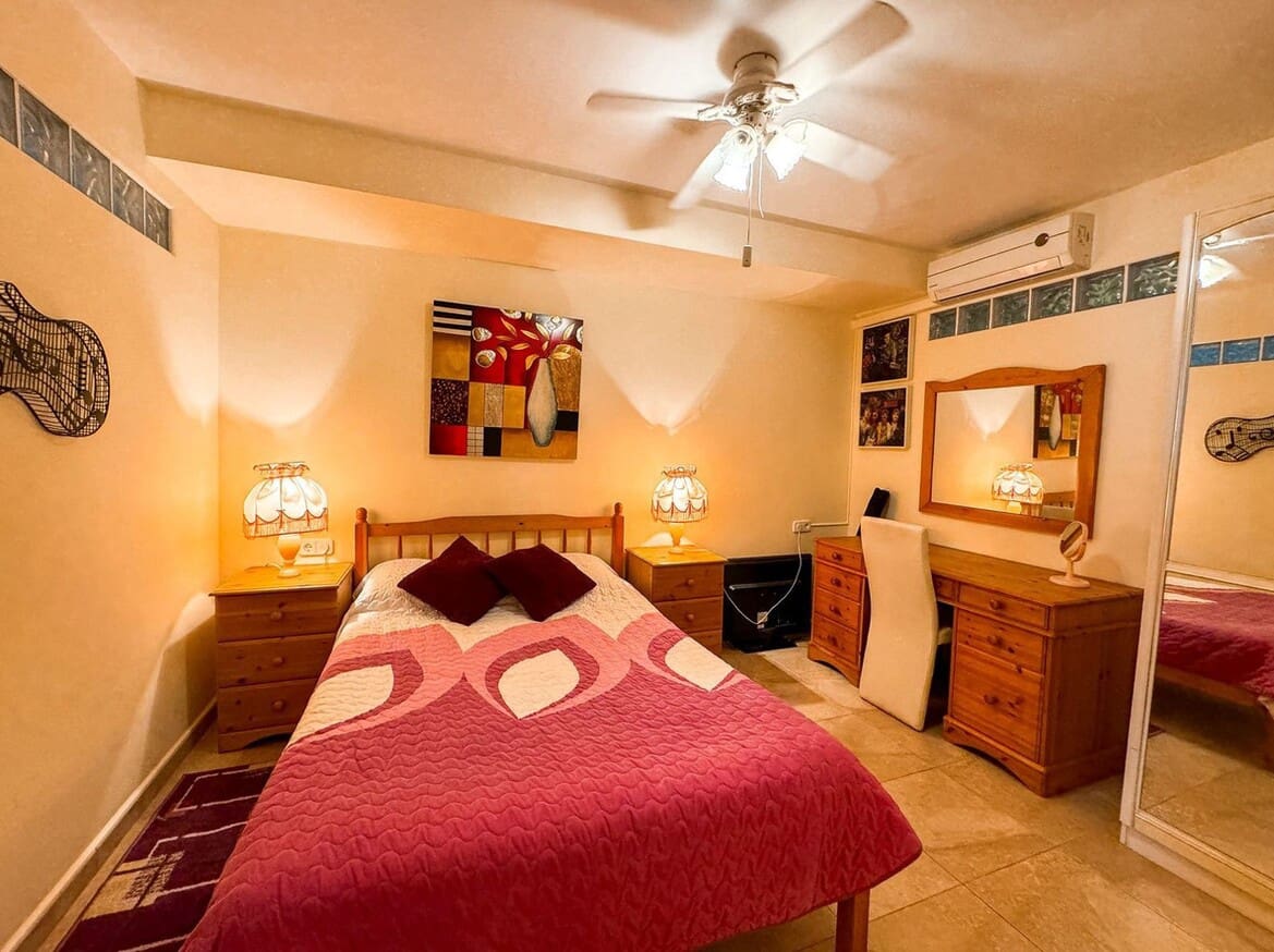 4 sypialnia Apartament na sprzedaż w Playa Flamenca z basenem - 240 000 € (Ref: 10172615)