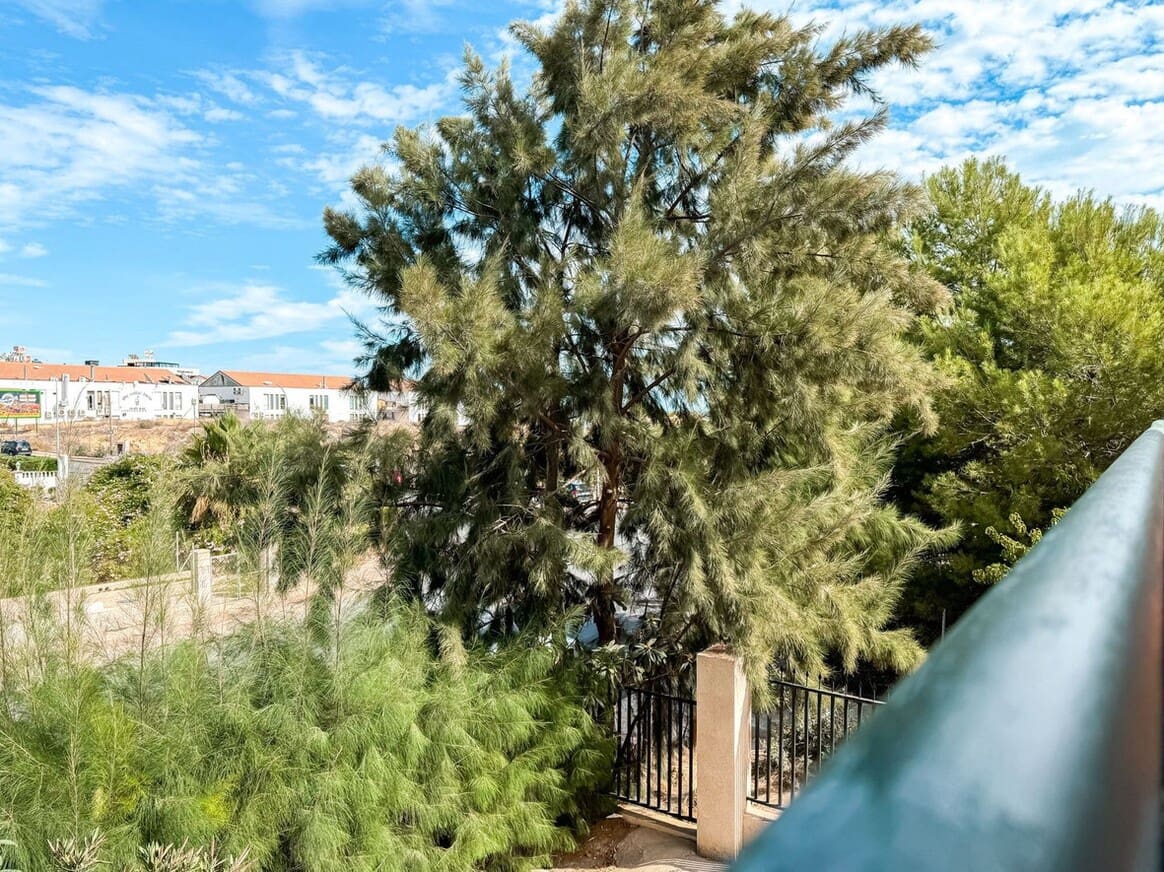 4 sypialnia Apartament na sprzedaż w Playa Flamenca z basenem - 240 000 € (Ref: 10172615)