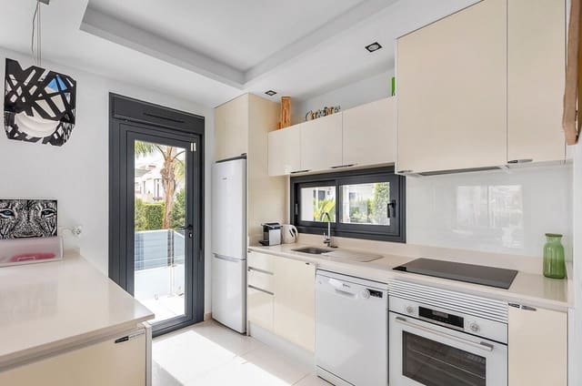 Chalet de 4 habitaciones en Ciudad Quesada, Rojales en venta con piscina garaje - 425.000 € (Ref: 10172619)