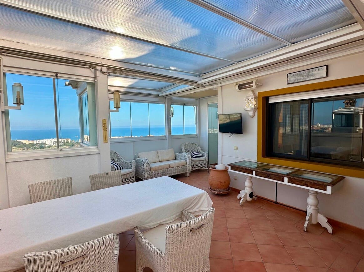 2 soveværelse Lejlighed til salg i Guardamar del Segura med swimmingpool garage - € 419.000 (Ref: 10172621)