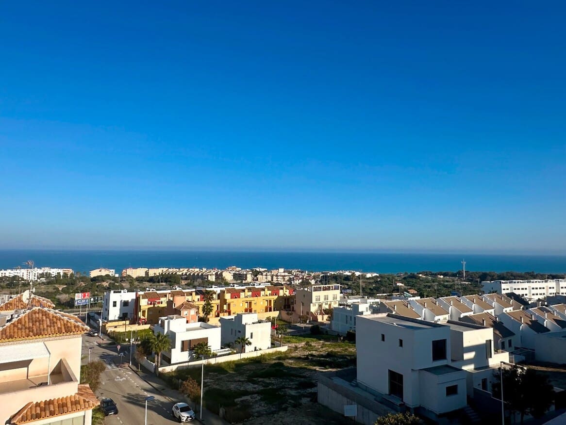2 soveværelse Lejlighed til salg i Guardamar del Segura med swimmingpool garage - € 419.000 (Ref: 10172621)
