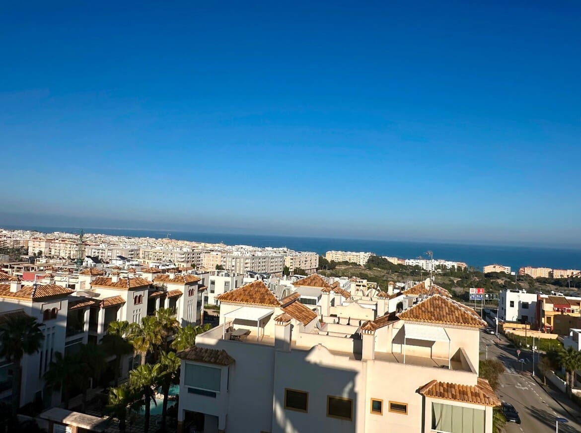 2 soveværelse Lejlighed til salg i Guardamar del Segura med swimmingpool garage - € 419.000 (Ref: 10172621)
