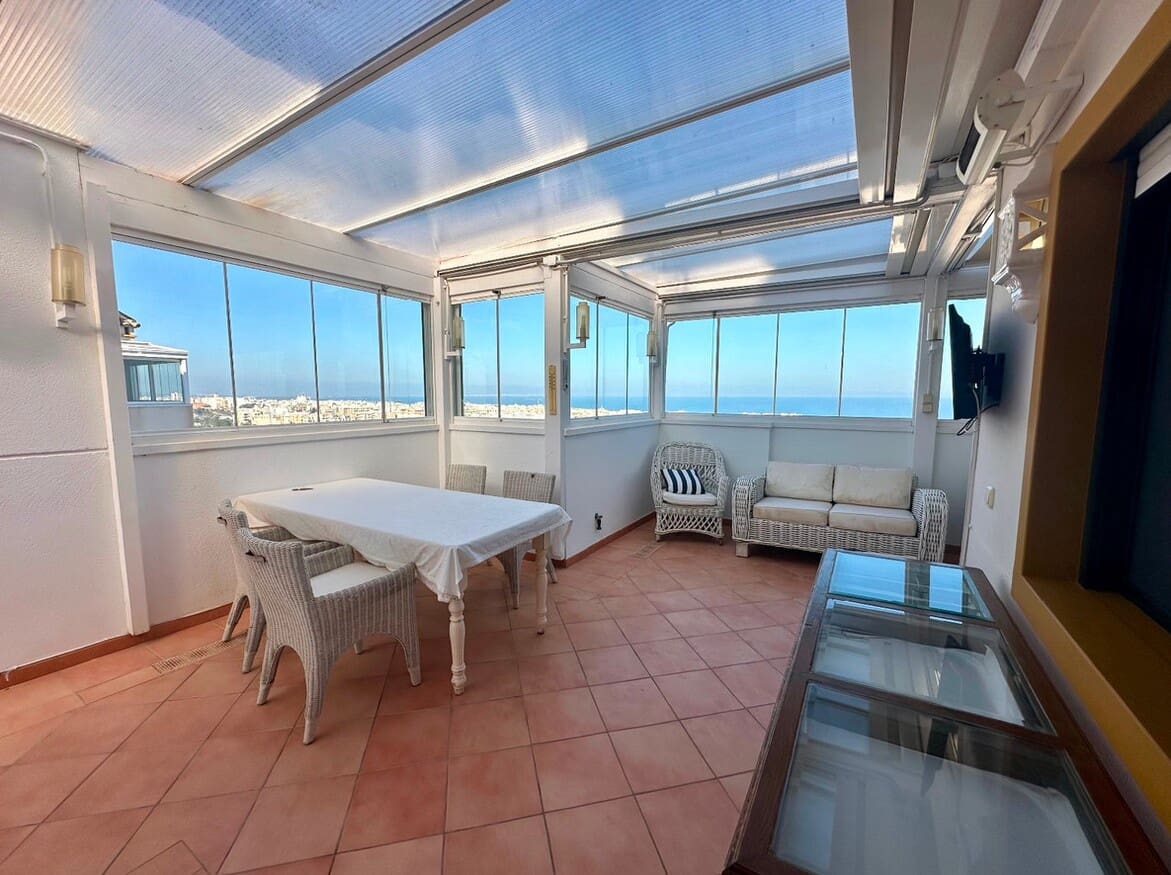 2 soveværelse Lejlighed til salg i Guardamar del Segura med swimmingpool garage - € 419.000 (Ref: 10172621)