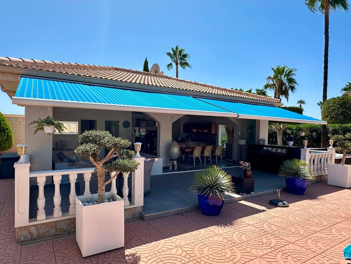 6 soveværelse Villa til salg i Rojales med swimmingpool garage - € 845.000 (Ref: 10172622)