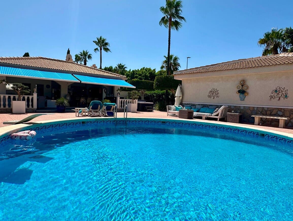 6 soveværelse Villa til salg i Rojales med swimmingpool garage - € 845.000 (Ref: 10172622)