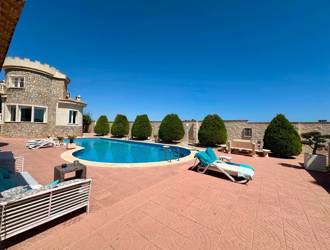 6 soveværelse Villa til salg i Rojales med swimmingpool garage - € 845.000 (Ref: 10172622)