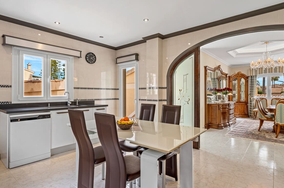 4 sypialnia Willa na sprzedaż w Rojales z basenem garażem - 750 000 € (Ref: 10172624)