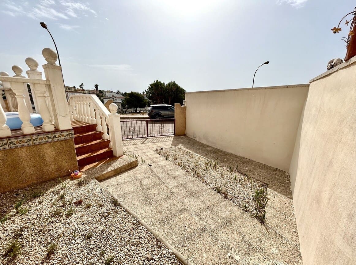 2 bedroom Villa for sale in San Miguel de Salinas with pool garage - € 218,000 (Ref: 10172625)