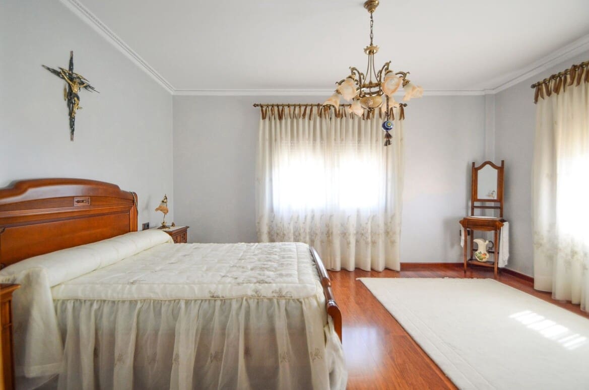 5 sovrum Villa till salu i Orihuela med pool garage - 675 000 € (Ref: 10172626)