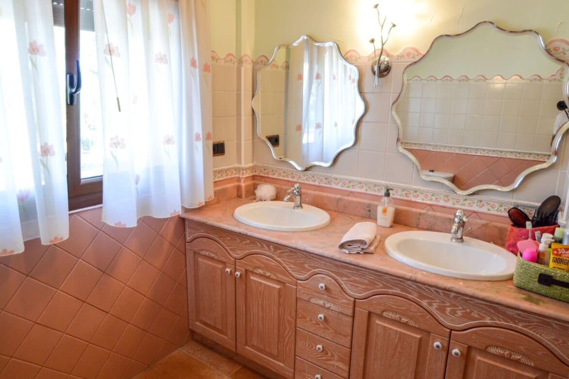 5 sovrum Villa till salu i Orihuela med pool garage - 675 000 € (Ref: 10172626)