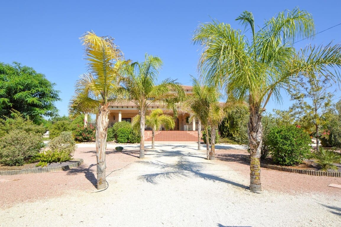 5 sovrum Villa till salu i Orihuela med pool garage - 675 000 € (Ref: 10172626)