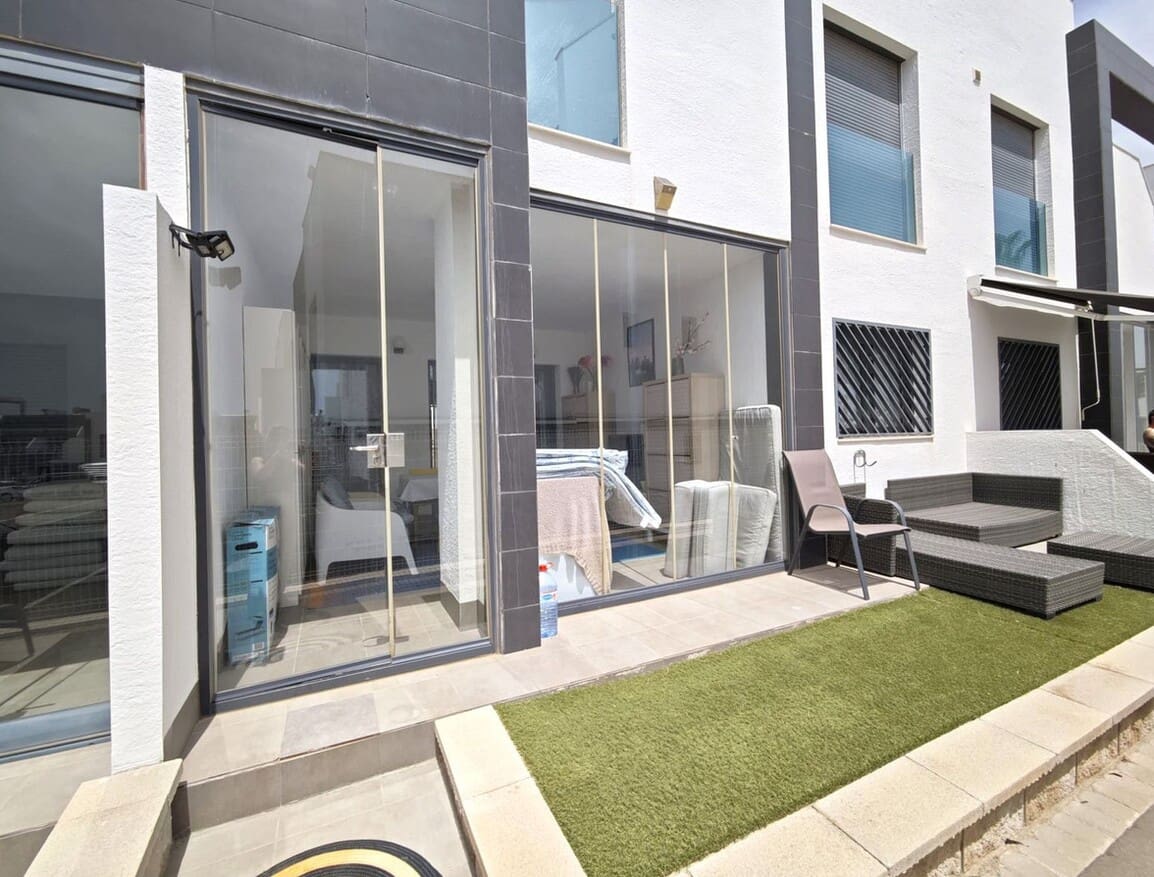 2 bedroom Apartment for sale in La Zenia with pool garage - € 267,500 (Ref: 10172627)