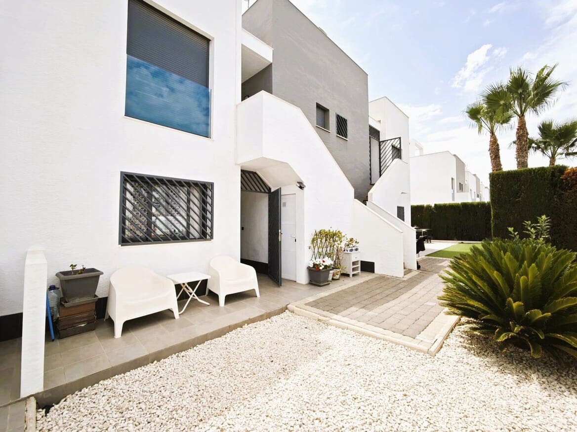 2 bedroom Apartment for sale in La Zenia with pool garage - € 267,500 (Ref: 10172627)