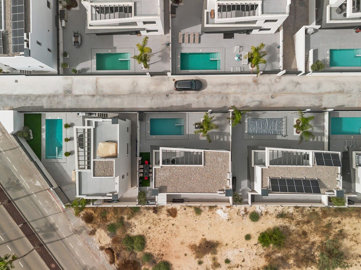 4 bedroom Villa for sale in Algorfa with pool garage - € 580,000 (Ref: 10172628)