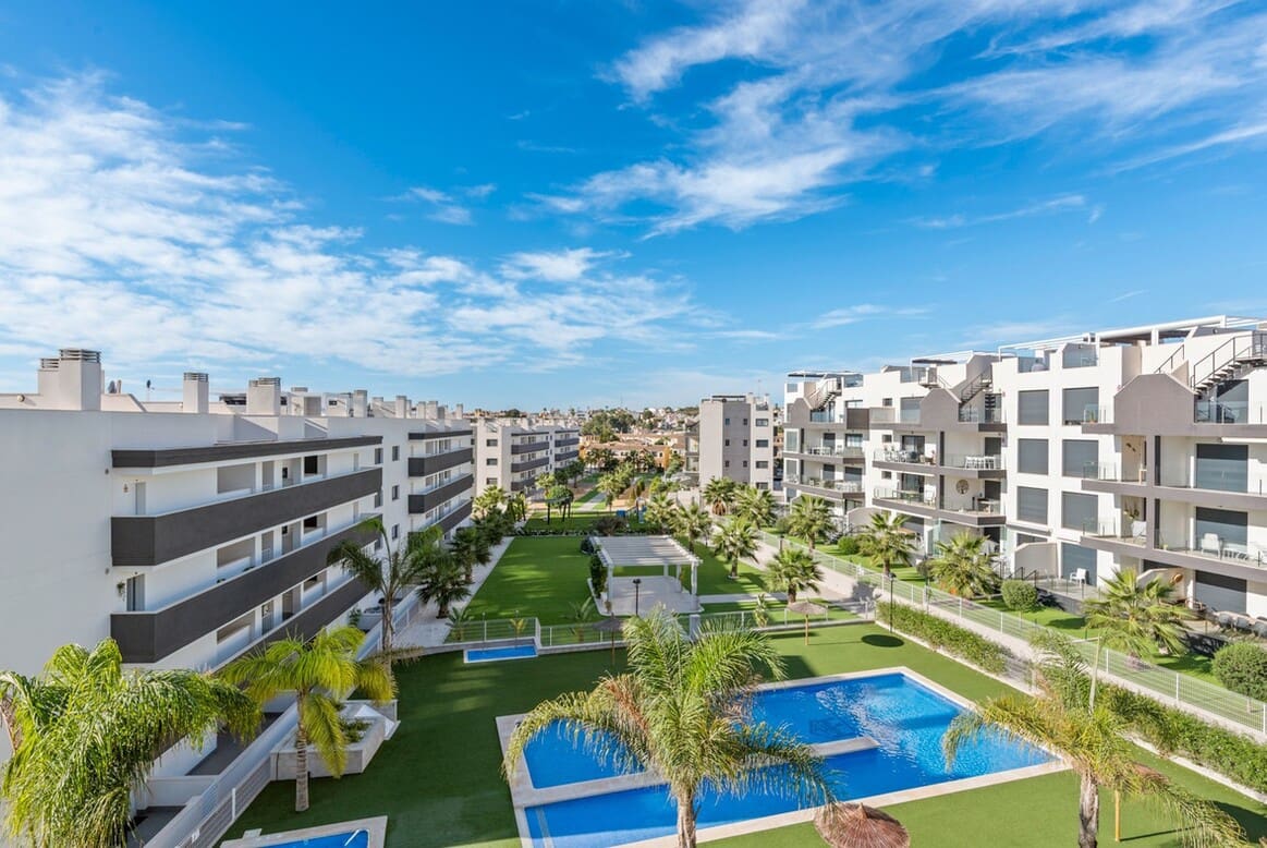2 slaapkamer Appartement te koop in Orihuela Costa met zwembad garage - € 319.900 (Ref: 10172629)