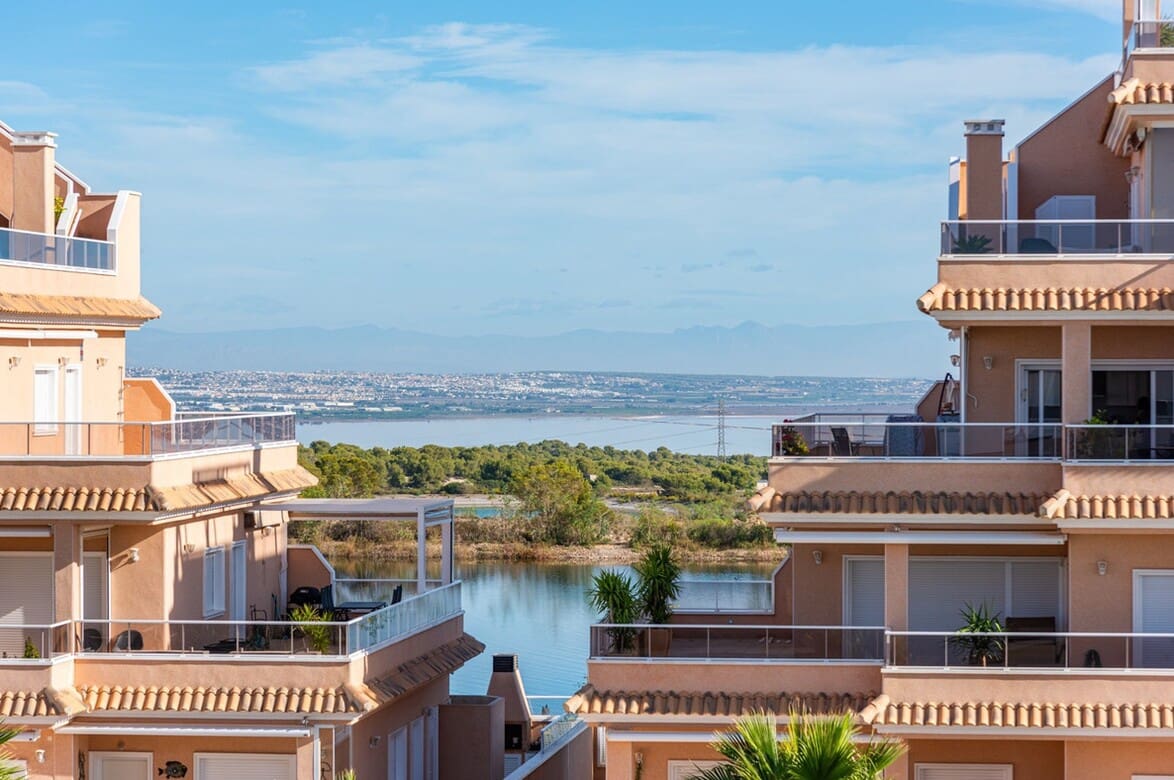 2 slaapkamer Appartement te koop in Orihuela Costa met zwembad garage - € 319.900 (Ref: 10172629)