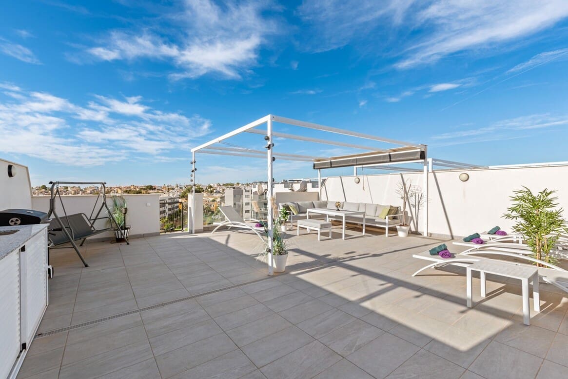 2 slaapkamer Appartement te koop in Orihuela Costa met zwembad garage - € 319.900 (Ref: 10172629)
