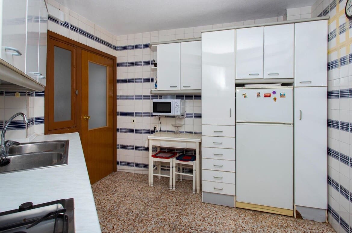 3 bedroom Apartment for sale in Torrevieja - € 190,000 (Ref: 10172631)