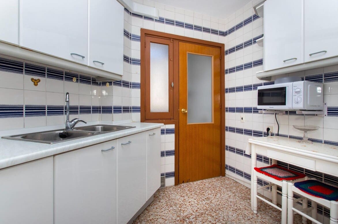 3 bedroom Apartment for sale in Torrevieja - € 190,000 (Ref: 10172631)