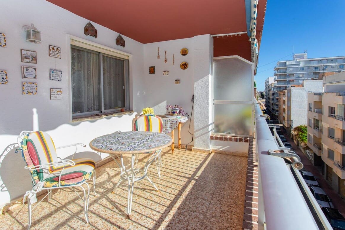 3 bedroom Apartment for sale in Torrevieja - € 190,000 (Ref: 10172631)