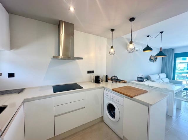 Apartamento de 3 habitaciones en El Raso, Guardamar del Segura en venta con piscina garaje - 299.995 € (Ref: 10172633)