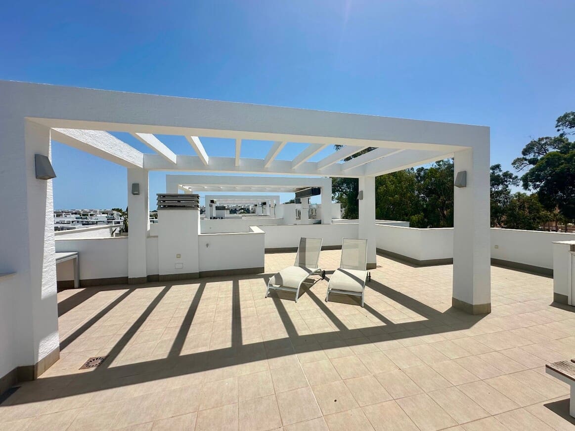Apartamento de 3 habitaciones en Guardamar del Segura en venta con piscina garaje - 299.995 € (Ref: 10172633)
