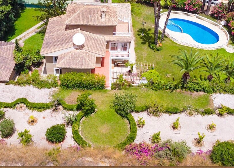 7 bedroom Villa for sale in Orihuela Costa with pool garage - € 1,080,000 (Ref: 10172636)