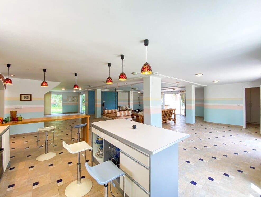 7 bedroom Villa for sale in Orihuela Costa with pool garage - € 1,080,000 (Ref: 10172636)