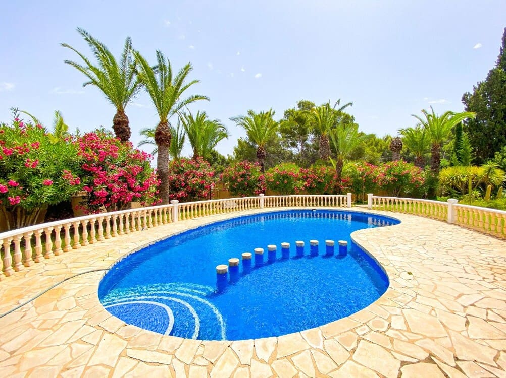 7 bedroom Villa for sale in Orihuela Costa with pool garage - € 1,080,000 (Ref: 10172636)