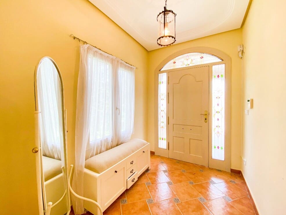 7 bedroom Villa for sale in Orihuela Costa with pool garage - € 1,080,000 (Ref: 10172636)