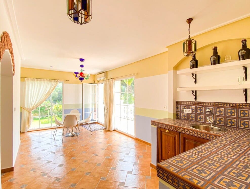 7 bedroom Villa for sale in Orihuela Costa with pool garage - € 1,080,000 (Ref: 10172636)