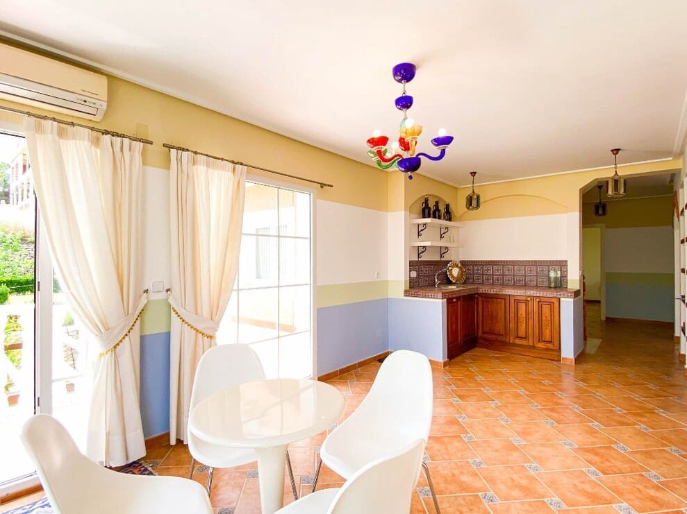 7 bedroom Villa for sale in Orihuela Costa with pool garage - € 1,080,000 (Ref: 10172636)