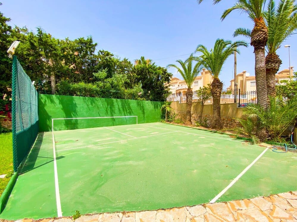 7 bedroom Villa for sale in Orihuela Costa with pool garage - € 1,080,000 (Ref: 10172636)