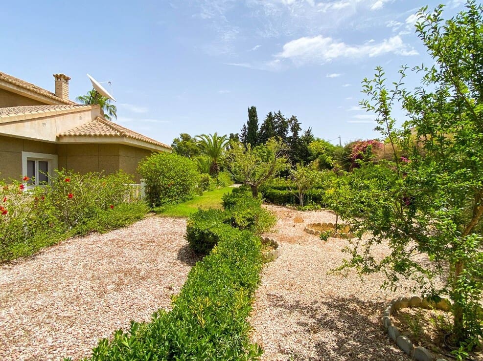 7 bedroom Villa for sale in Orihuela Costa with pool garage - € 1,080,000 (Ref: 10172636)