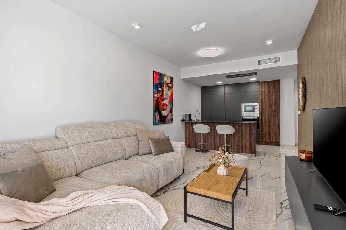 2 slaapkamer Appartement te koop in Los Altos met zwembad garage - € 317.500 (Ref: 10172637)